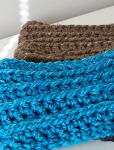 easy-crochet-cowl-by-inspirednest2.jpg