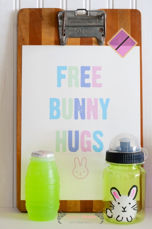 Free Bunny Hugs Hand Painted Bunnies on Water Bottles with Matching Drinks ~ great kids Easter party treat from cupcakesandcrinoline.com
