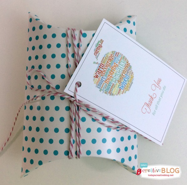 Teacher Appreciation Free Printable - Gift Card Holder and tag | TodaysCreativeBlog.net