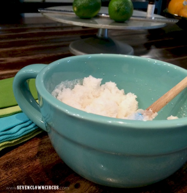 coconut_lime_sugar_scrub_b