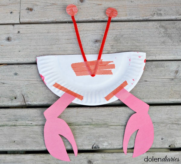 eyes on paper plate crab