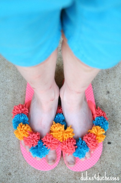 fluffy pom pom flip flops