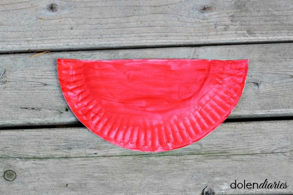 painting a paper plate crab