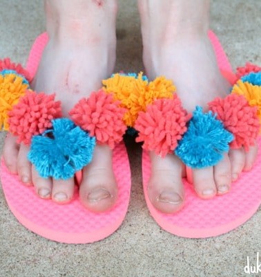 bright-pom-pom-flip-flops.jpg