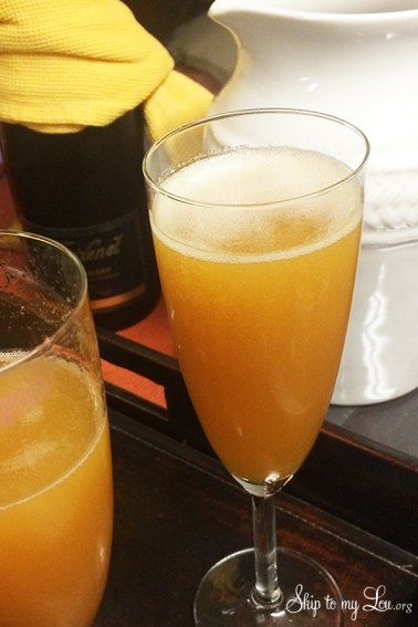 apple-cider-mimosa.jpg