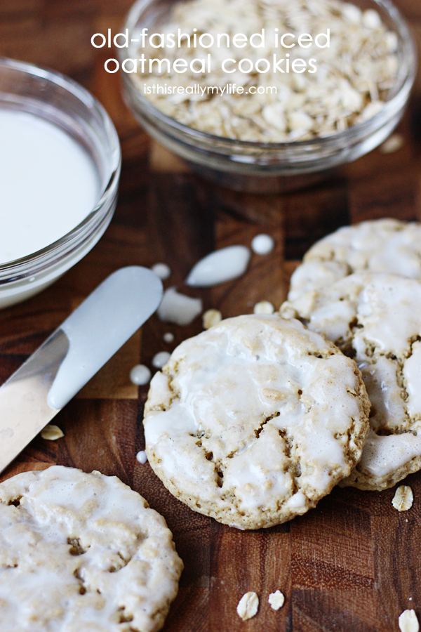 Old-fashioned iced oatmeal cookies