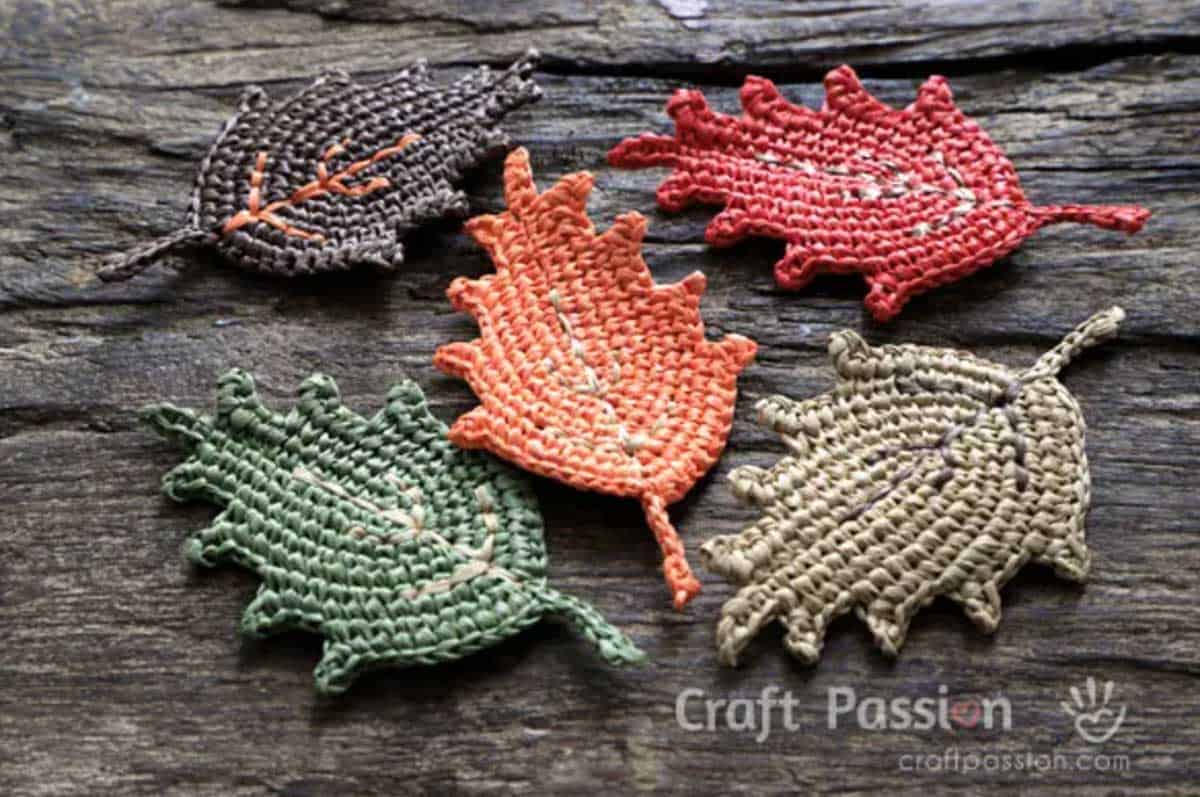 crochet fall leaf
