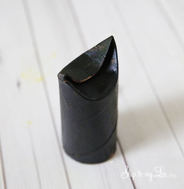 hanging bat toilet paper roll craft painted and folded