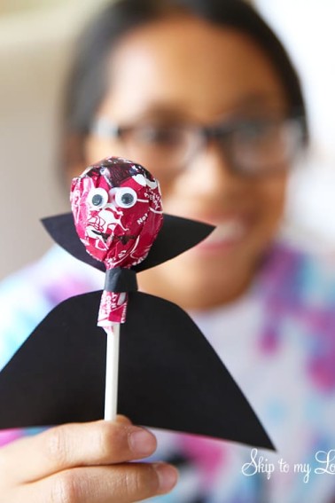 tootsie-pop-dracula.jpg
