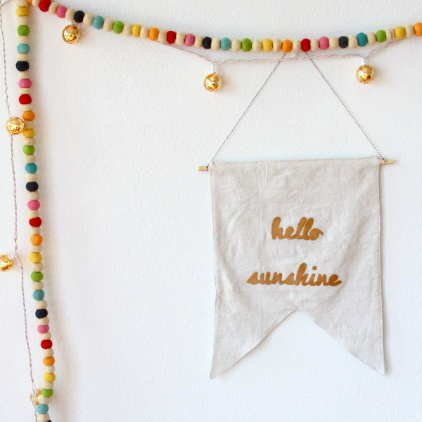 handmade Christmas- DIY flag banner gift idea (easy to customize, even easier to put together!)