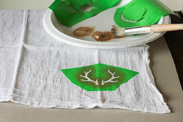 Antler stencil- OneKriegerChick for Skip to my Lou