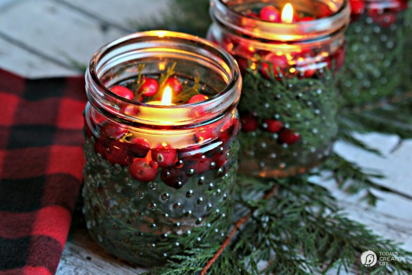 Easy-Holiday-Table-Decor-TodaysCreativeLife.com-6
