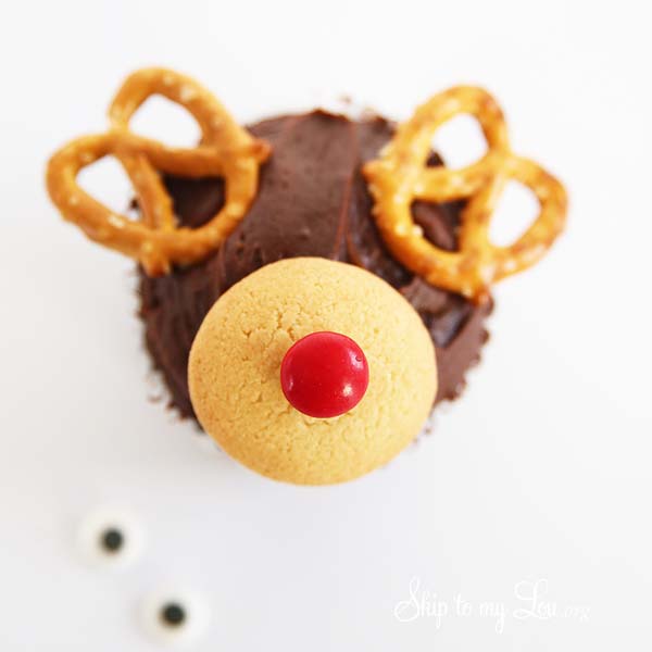 Reindeer cupcake instructions