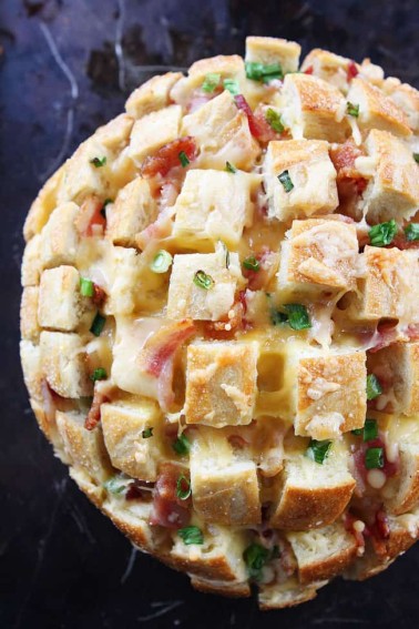 Cheesy-Bacon-Pull-Apart-Bread-7-2.jpg
