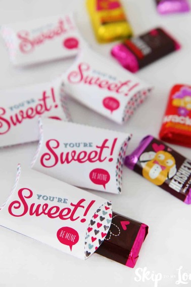Mini-Valentine-Pillow-Boxes.jpg