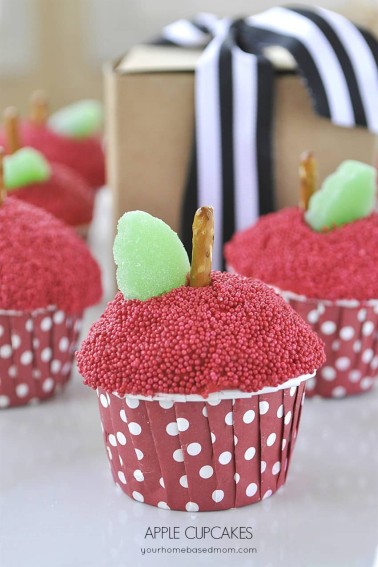 APPLE-CUPCAKES_-for-teacher-appreciation-week.jpg
