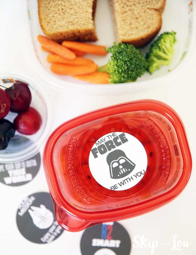 Star Wars Gladware with free lunch notes