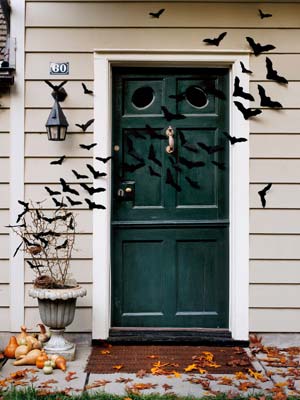 bat-filled-door