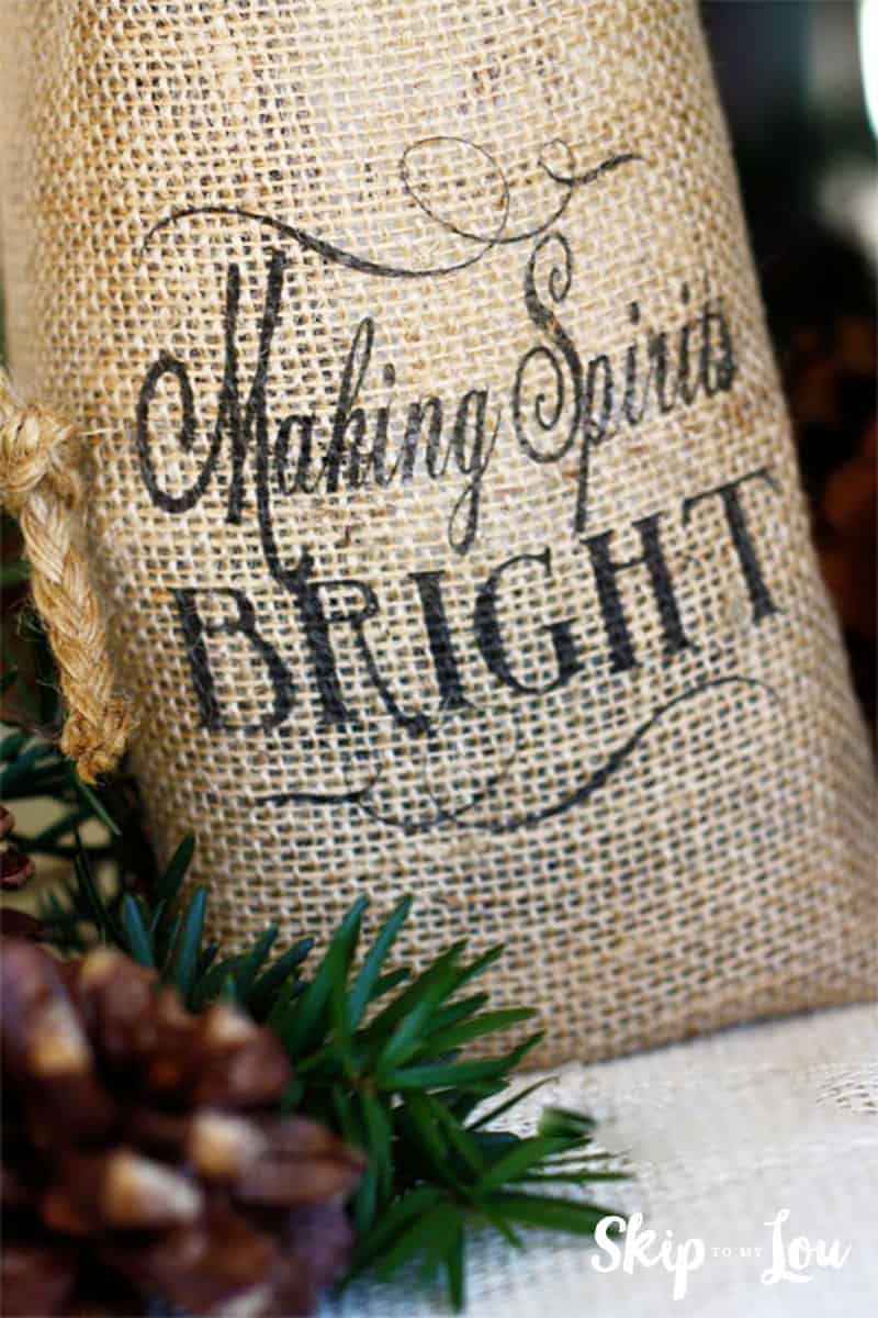 diy-printed-burlap-wine-bag