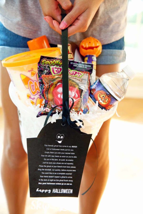 You’ve Been Booed Printable Sign on Halloween Treat Bucket