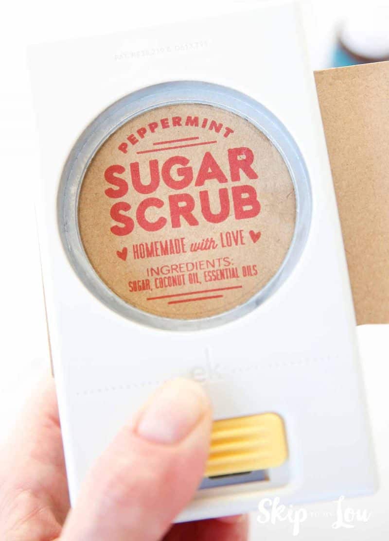 homemade-peppermint-sugar-scrub-free-printable-labels