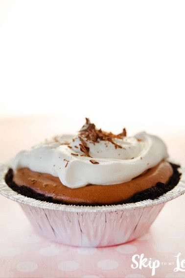 chocolate pie in mini pie tin