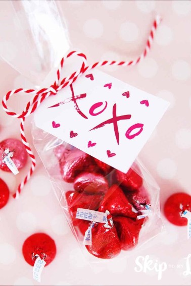 hugs and kisses xoxo gift tags