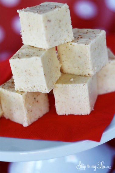eggnog fudge on red napkin