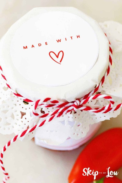 homemade with love tag on top of hot pepper jelly