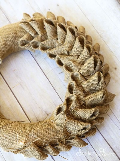burlap wreath tutorial folded squares pinned to wreath form