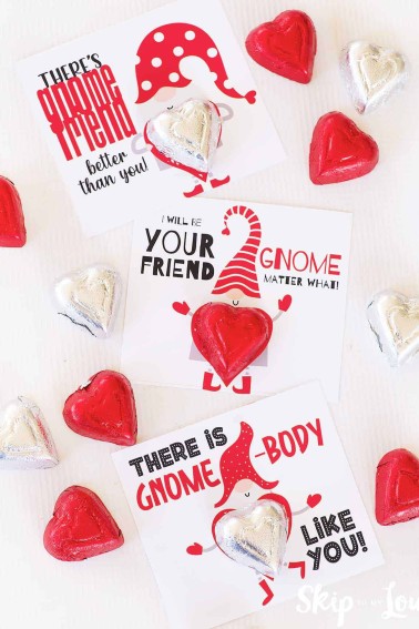 printable gnome valentines with candy hearts