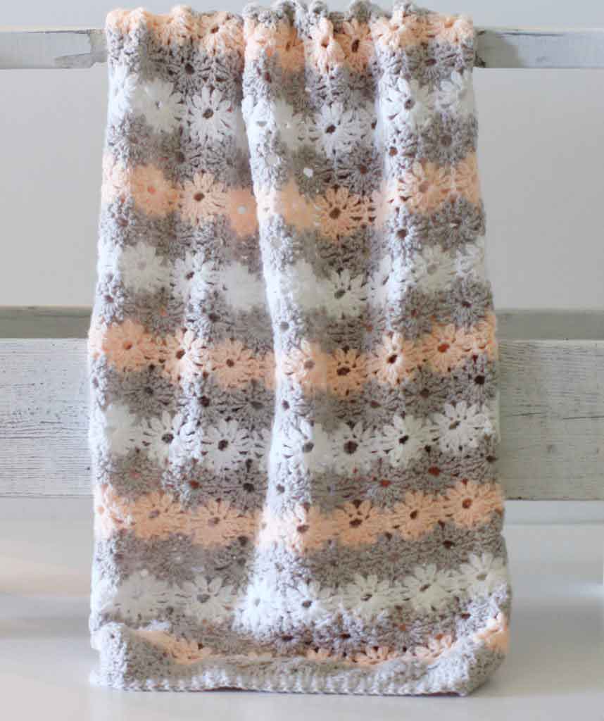 crochet flower stitch gray pink white