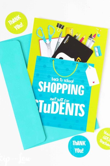 teacher gift card holder with amazon gift card and sticker around the edge