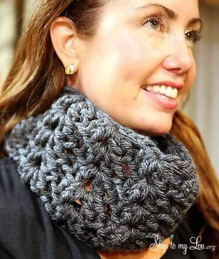crochet cowl