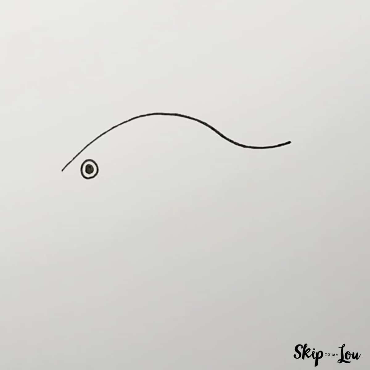 step one for how to draw a fish is the eye and back