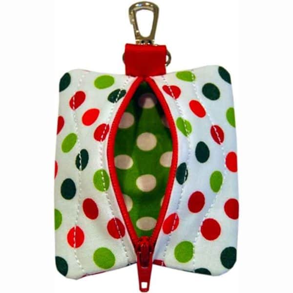 Image shows a bag with a zipper made with an in-the-hoop embroidery machien.
