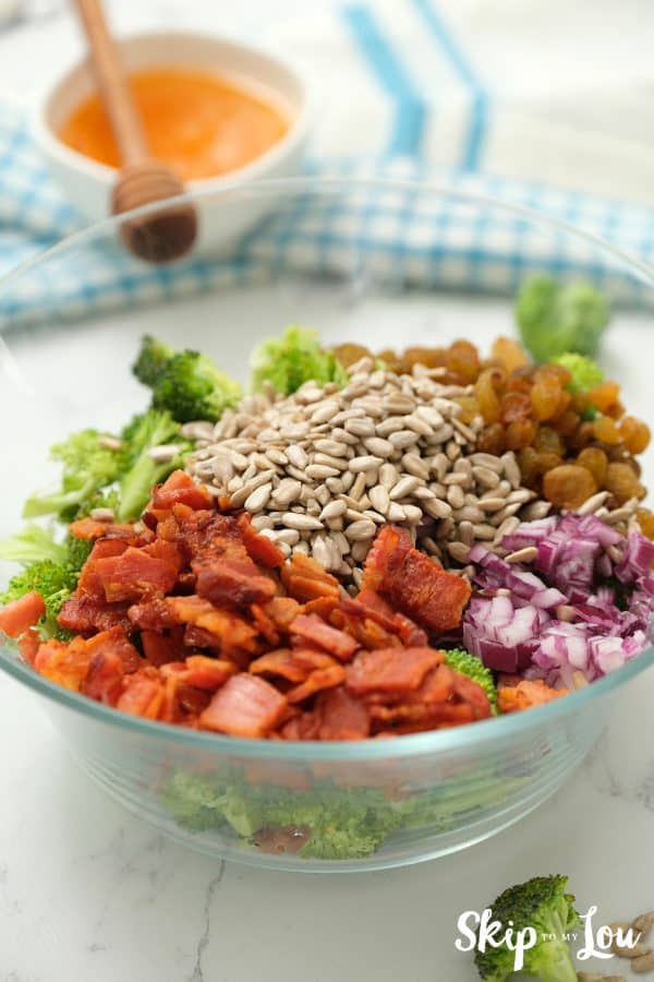 healthy broccoli salad ingredients