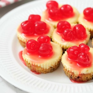 yummy chocolate chip cookie cheese cake