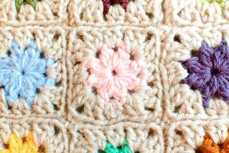 beautiful double cluster granny squares