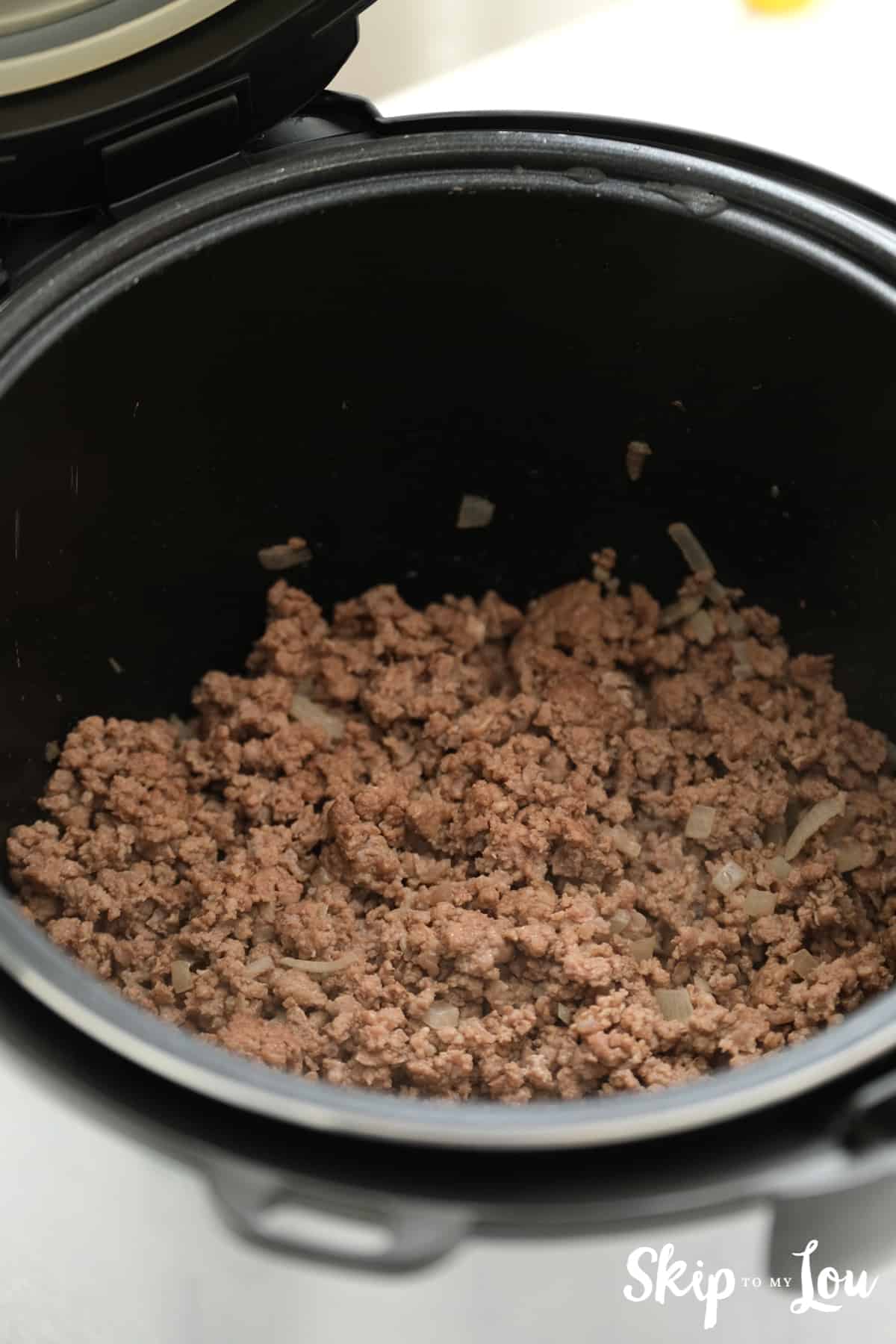 Brown the ground beef and onion for your Spaghetti Sauce.