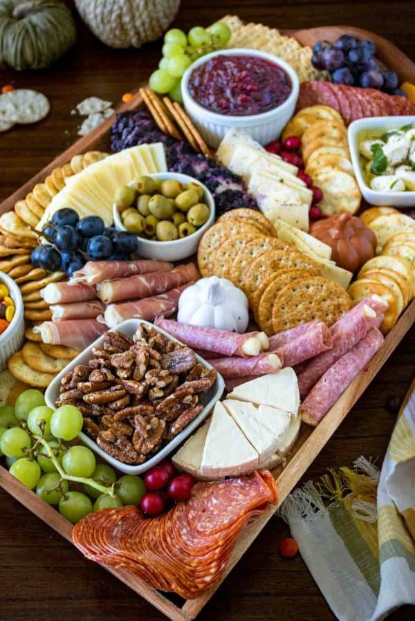 Image shows a Fall/Thanksgiving board.