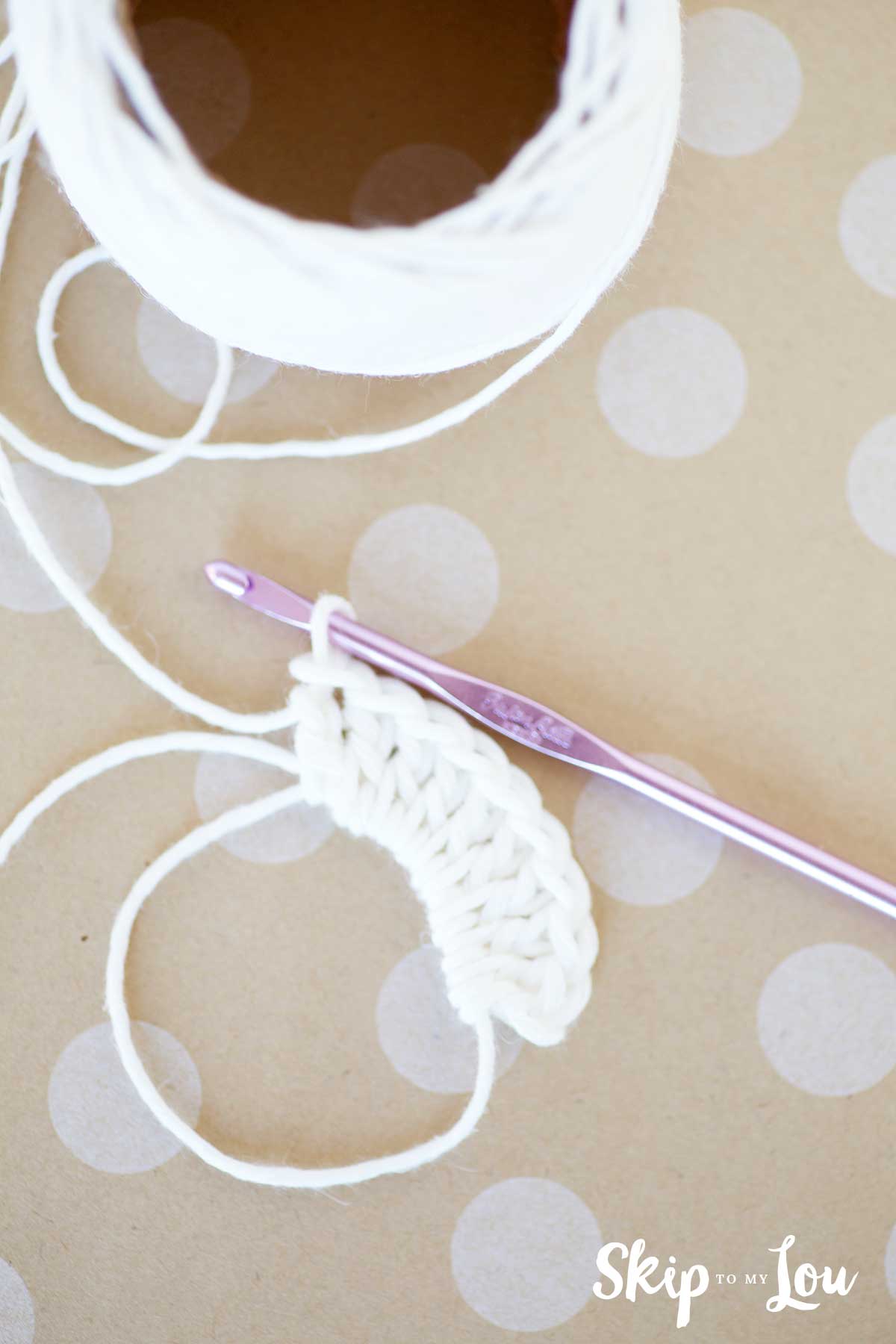 double crochet in magic circle