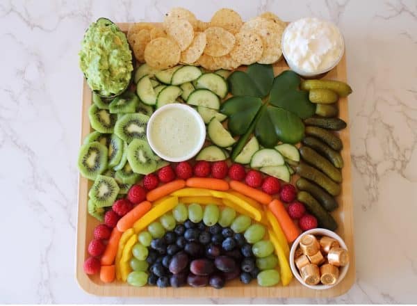 st. patrick's day charcuterie board recipe-gf kiddos