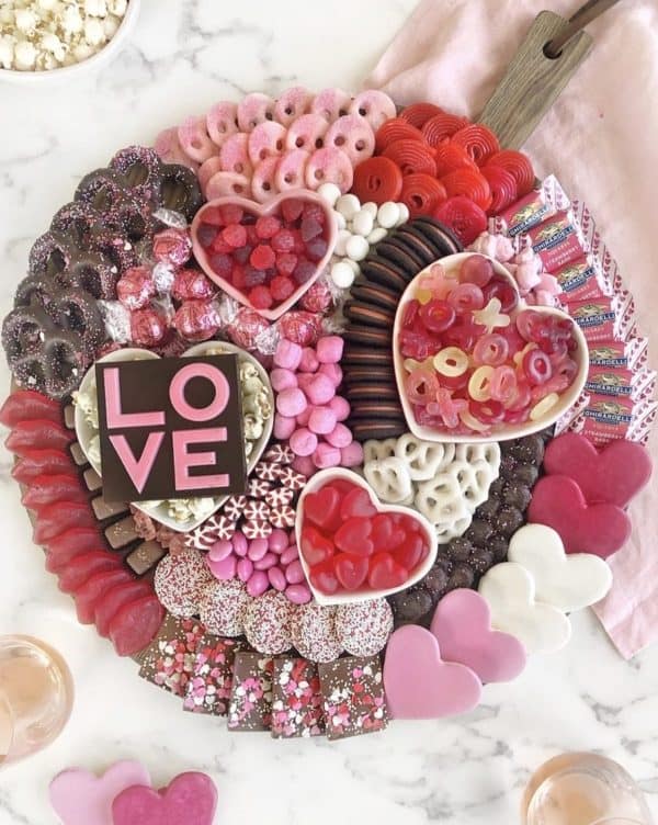 chocolate charcuterie board ideas-aint too proud to meg