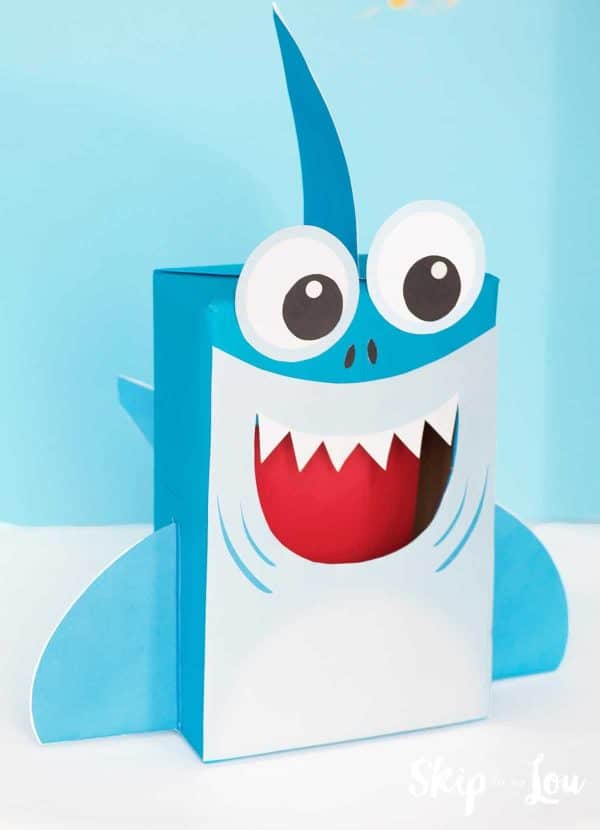 shark valentine box