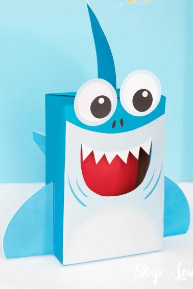 shark valentine box