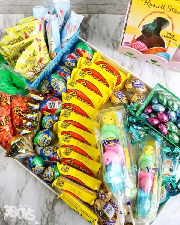 3 boys and a dog-easter grab and go charcuterie board with prepackaged candy