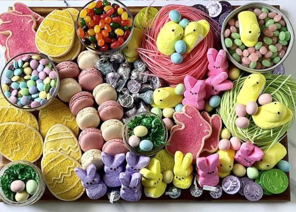 Another dessert board from Tasty Oven that not only includes candy but cookies too! 