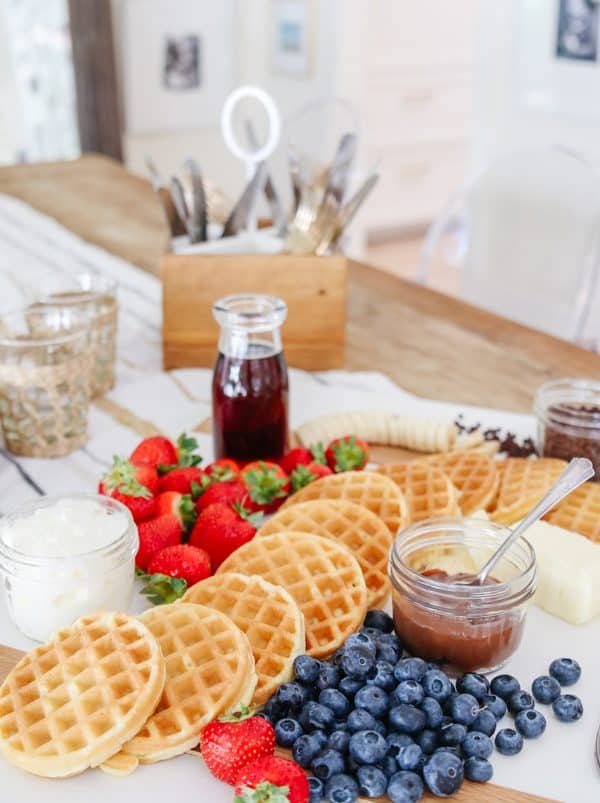 brunch charcuterie board ideas-modern glam