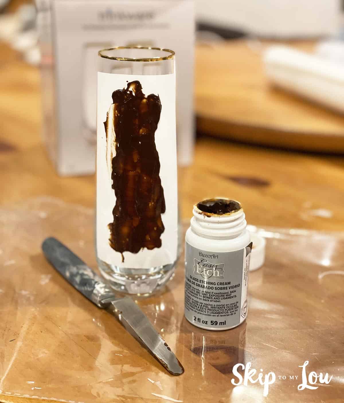 thumbnail image 2 of Armour Etch Glass Etching Cream - Starter 2.8oz Size Malaysia 2 of 14